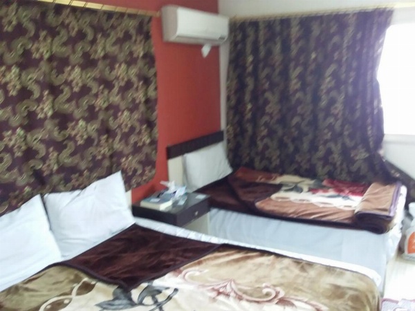 Isis Hostel 2 image 20